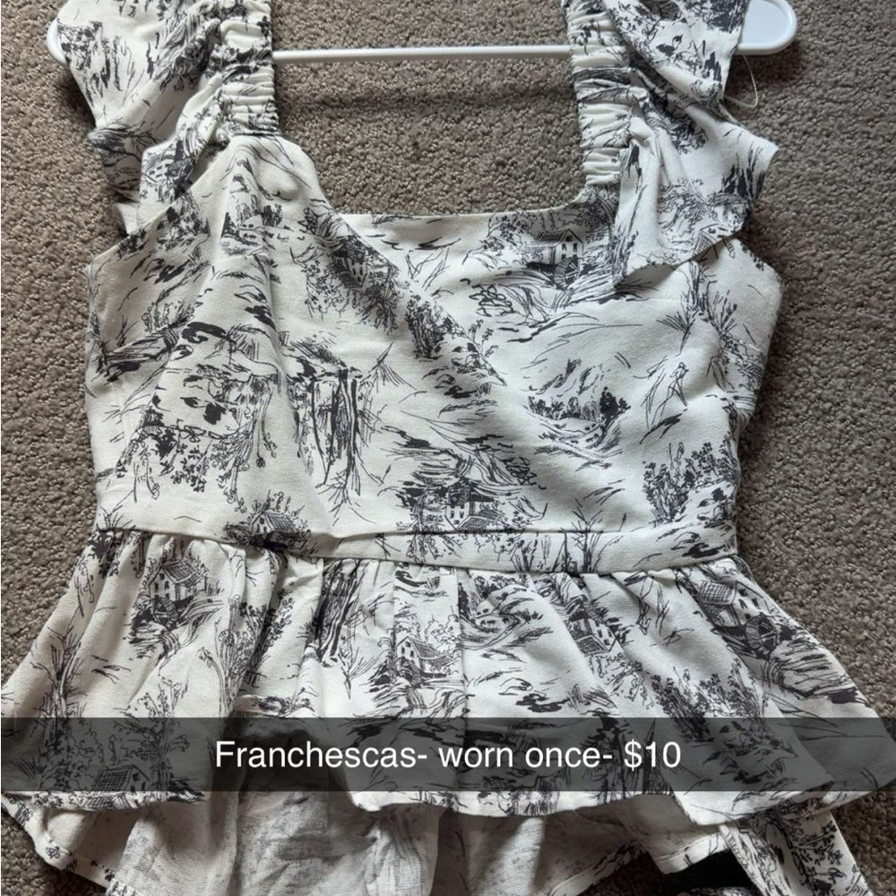 Francesca's Collections Monochrome Print Blouse